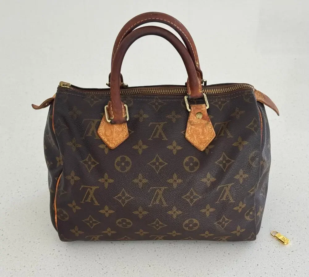 Louis Vuitton Monogram Speedy 25 (January 2001)